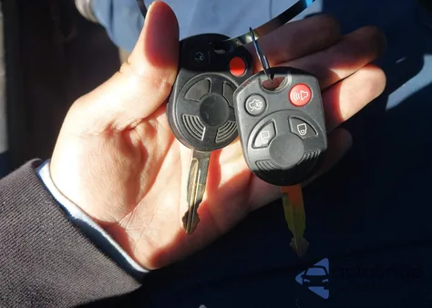 2010 Ford Fusion Hybrid из США, поврежденный, VIN 3FADP0L35AR133184